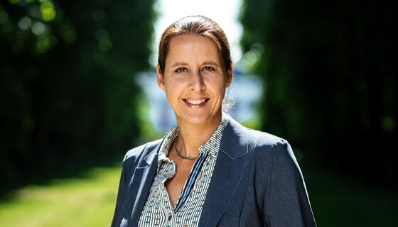 MONIQUE CORVERS RMRT